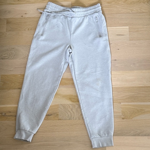 Old Navy Women’s High-Rise Joggers - Picture 9 of 9